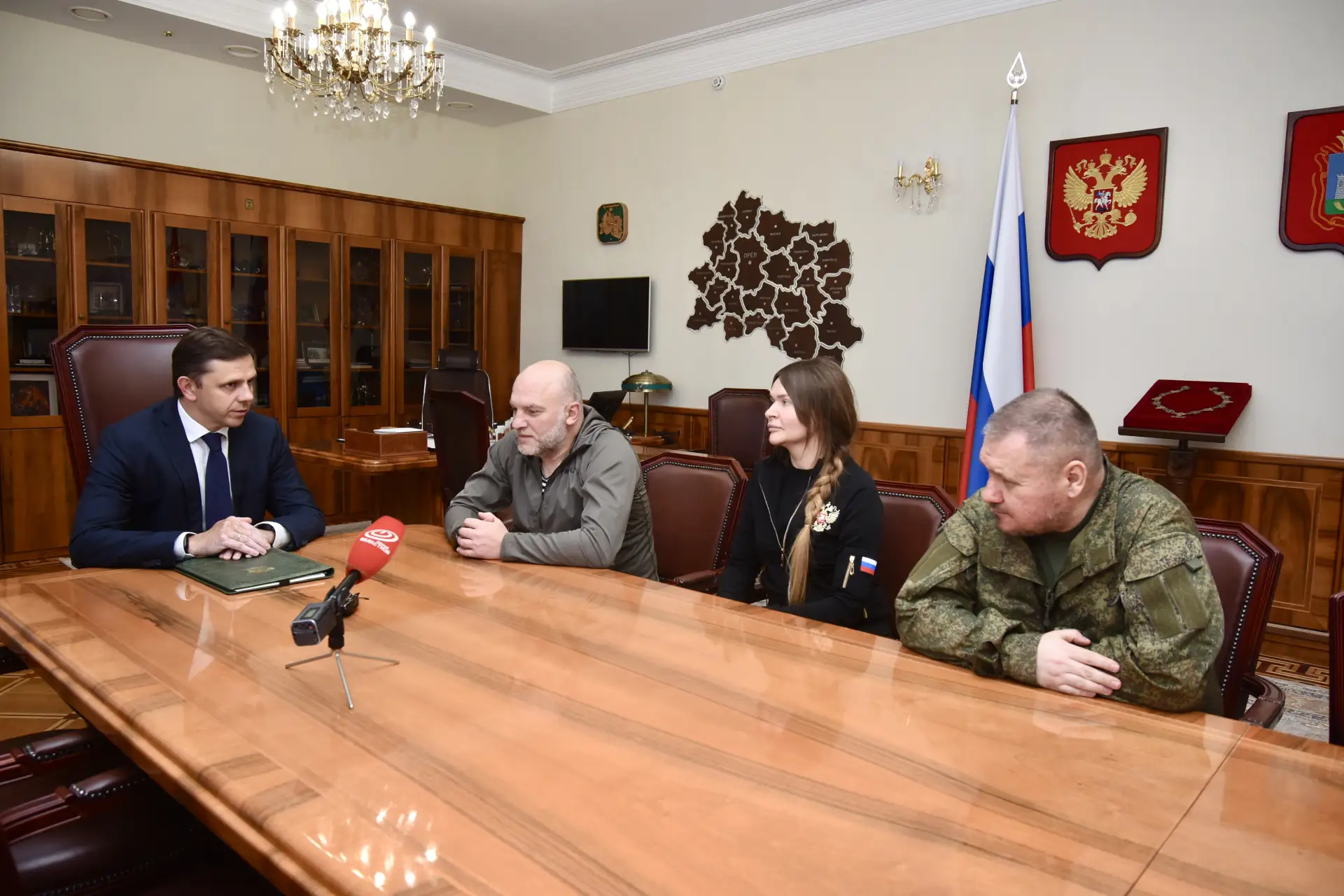 Орловщина продолжает помогать фронту. Встретился с нашими давними друзьями – ветеранами...