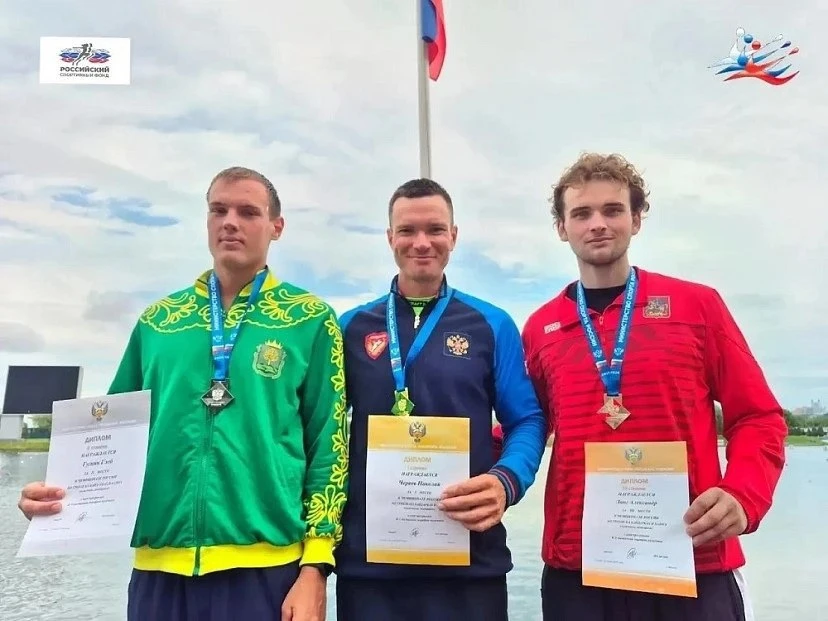 Саратовский гребец Николай Червов стал победителем чемпионата России по марафону на бай...