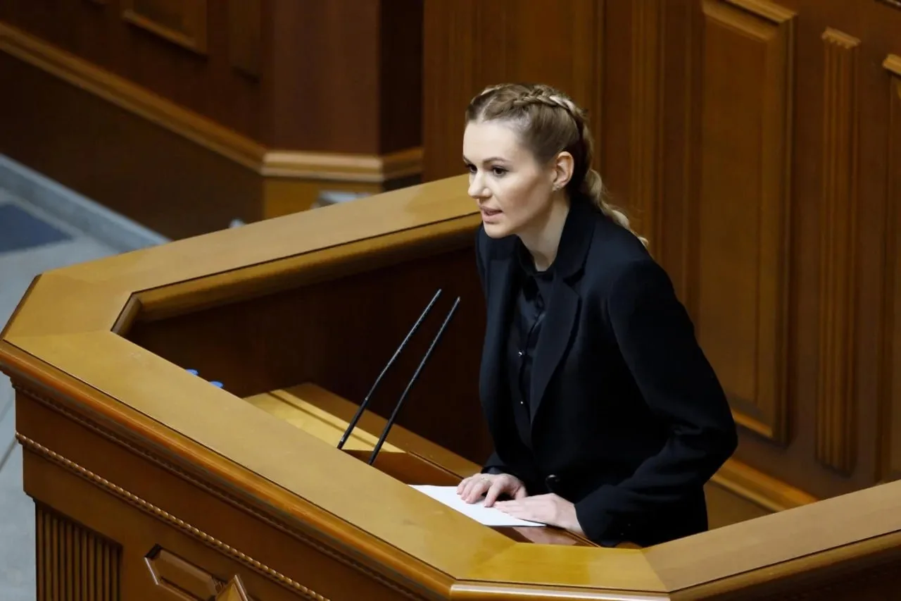 Зачем в Раду внесли договор о нейтралитете Украины?