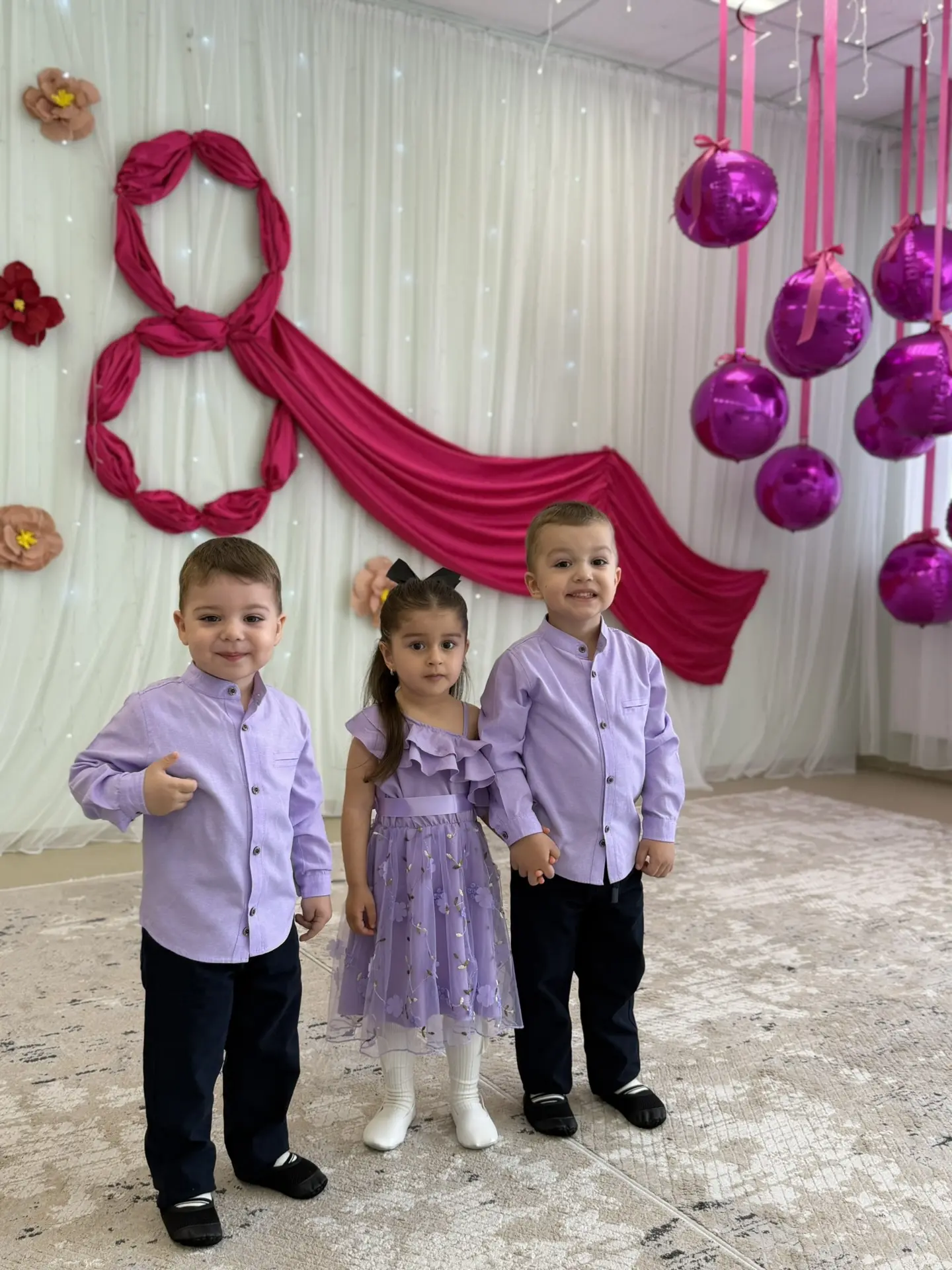 Весенний утренник посвящённый международному женскому дню 8 марта .