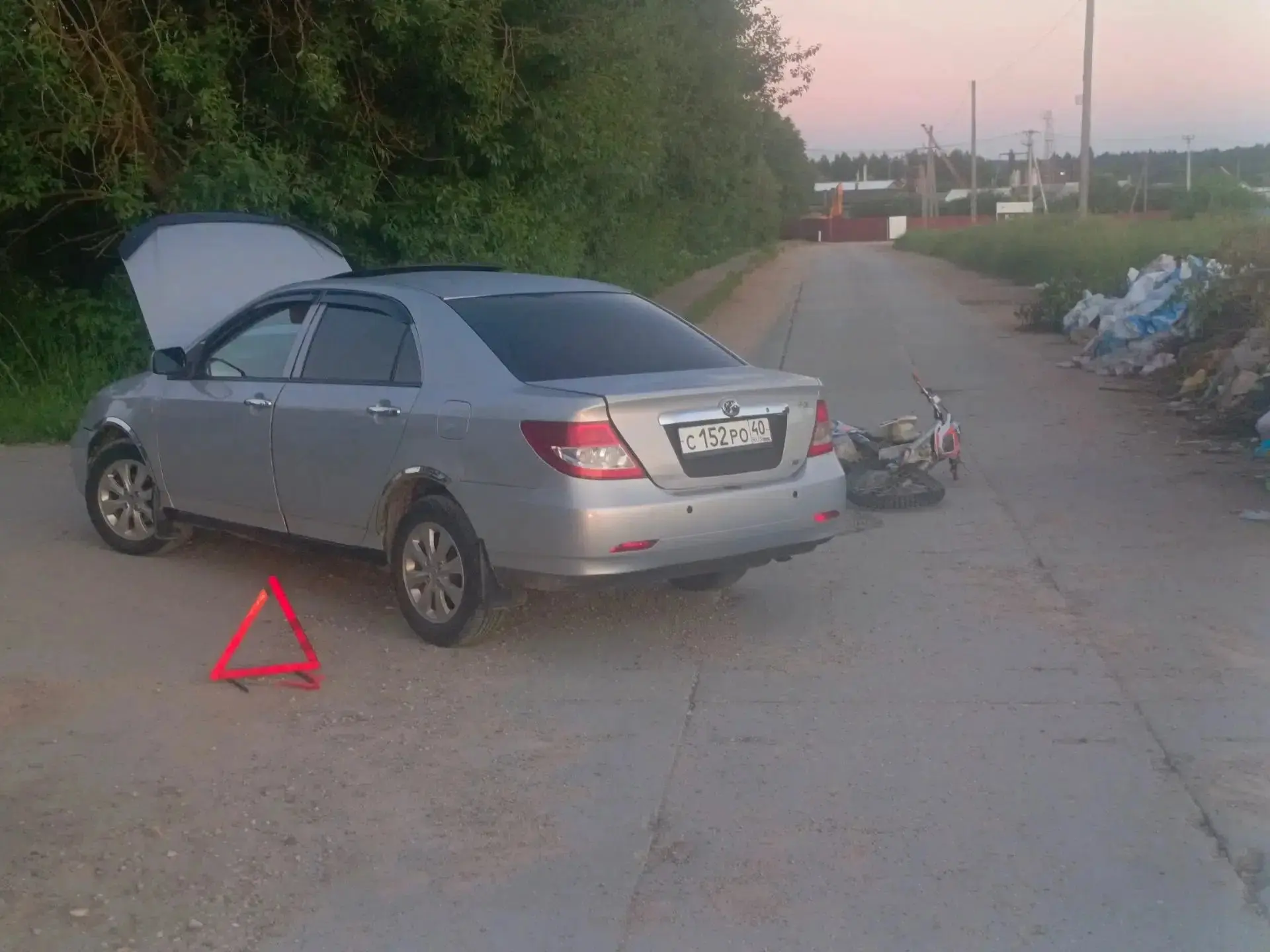 Очередная авария с участием несовершеннолетнего произошла на днях в Кривском. Водитель ...