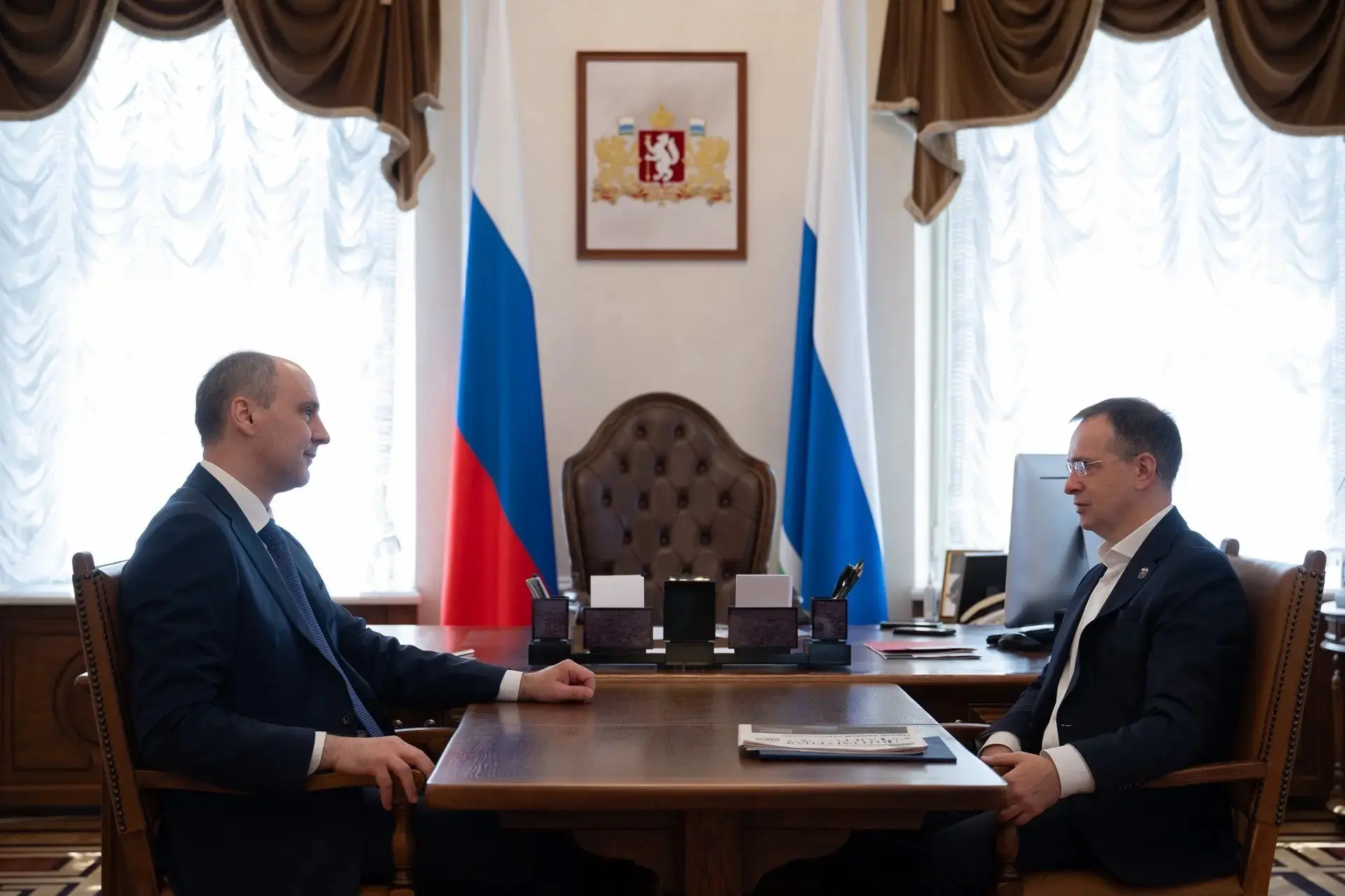 🤝 Губернатор Денис Паслер провел встречу в Екатеринбурге c Владимиром Мединским

Визит помощника пр