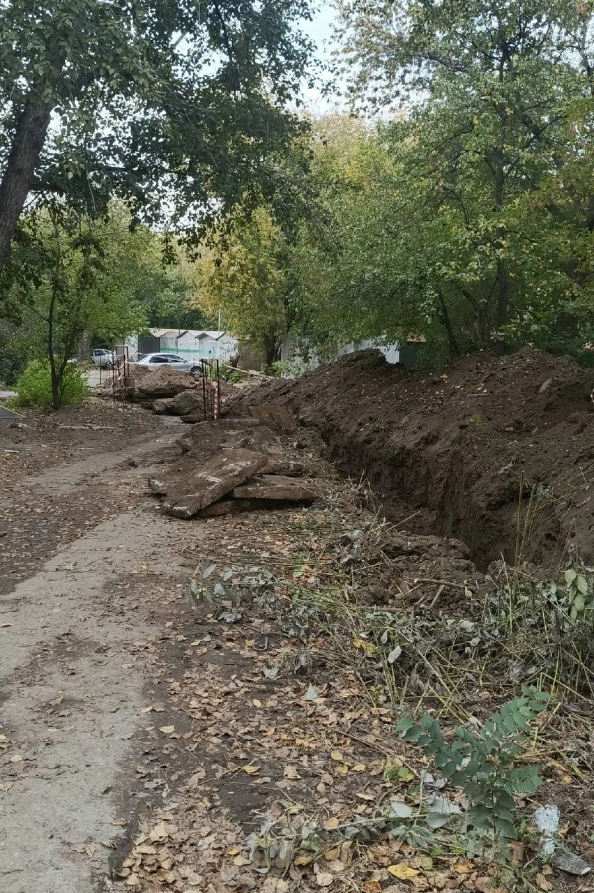 В Омске по адресу 19 Партсъезда, 24Б с августа нет горячей воды, а с начала октября — о...
