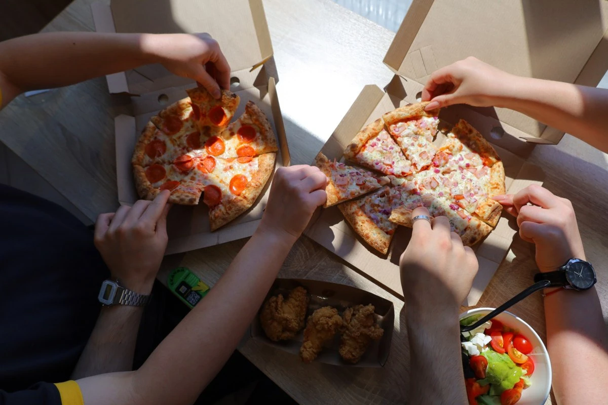 🍕 Заказываете на компанию. Как решаете, что брать?