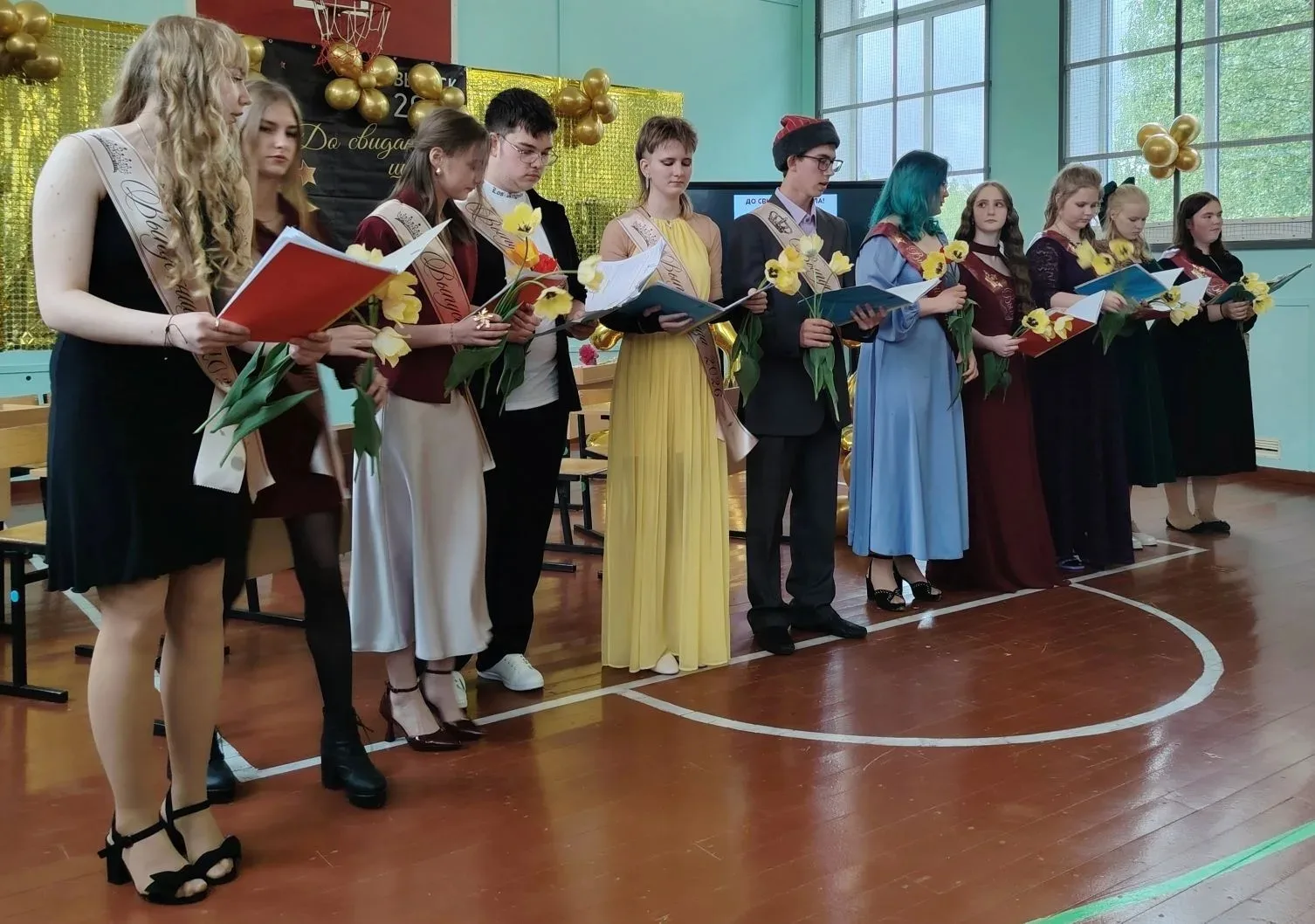 Последний звонок: прощание со школой и шаг в будущее