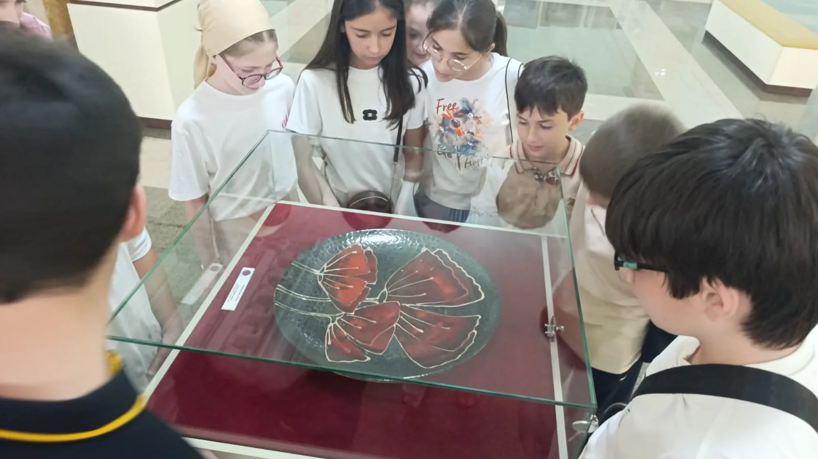 🏛 Педагог ДДЮТиЭ Абубакирова Мадаш организовала для участников первой смены летней школы «Дружба» п