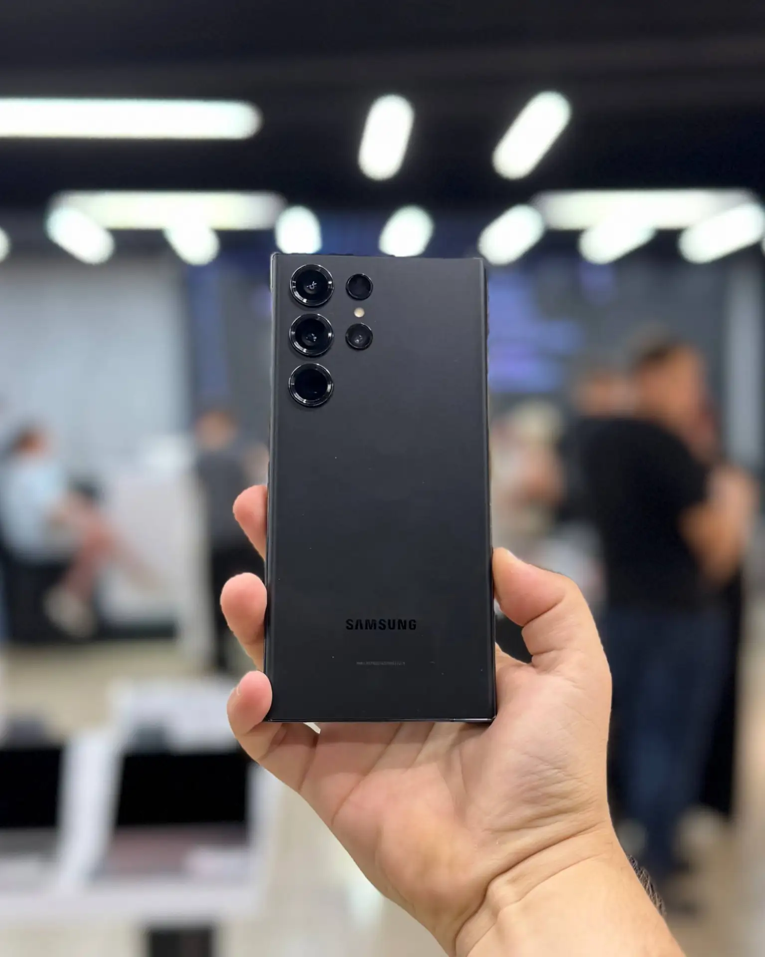 Отличная конфигурация

Samsung S23 Ultra 12/512Gb Black

48 990₽
45 990₽

В отличном состоянии

1824