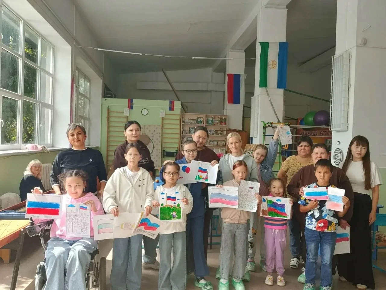 Педагоги ДШИ им. Сулейманова пришли в гости к воспитанникам Баймакской ГРО ВОИ с мастер...