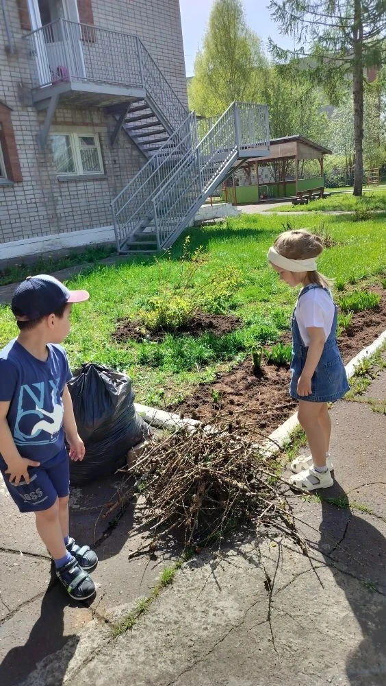 Цвети, садик наш зелёный!