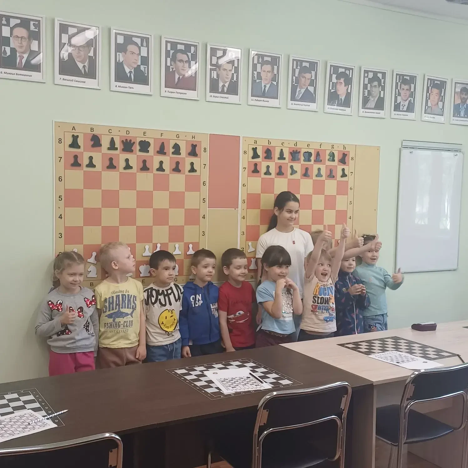 Ребята из 11 группы отправились в Гимназию № 176, и там их встретила… наша родная выпус...