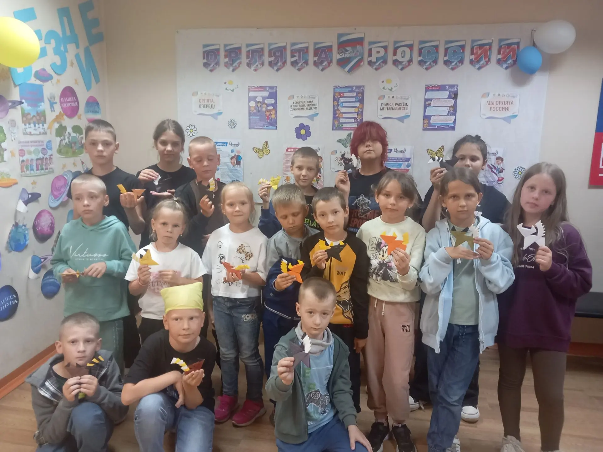 🌟Наш день  лагеря  "Созвездие" начался идеально: бодрящая зарядка помогла окончательно проснуться, 