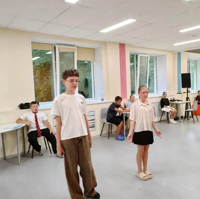 КАНИКУЛЫ С ПОЛЬЗОЙ У НАШИХ ЛИЦЕИСТОВ