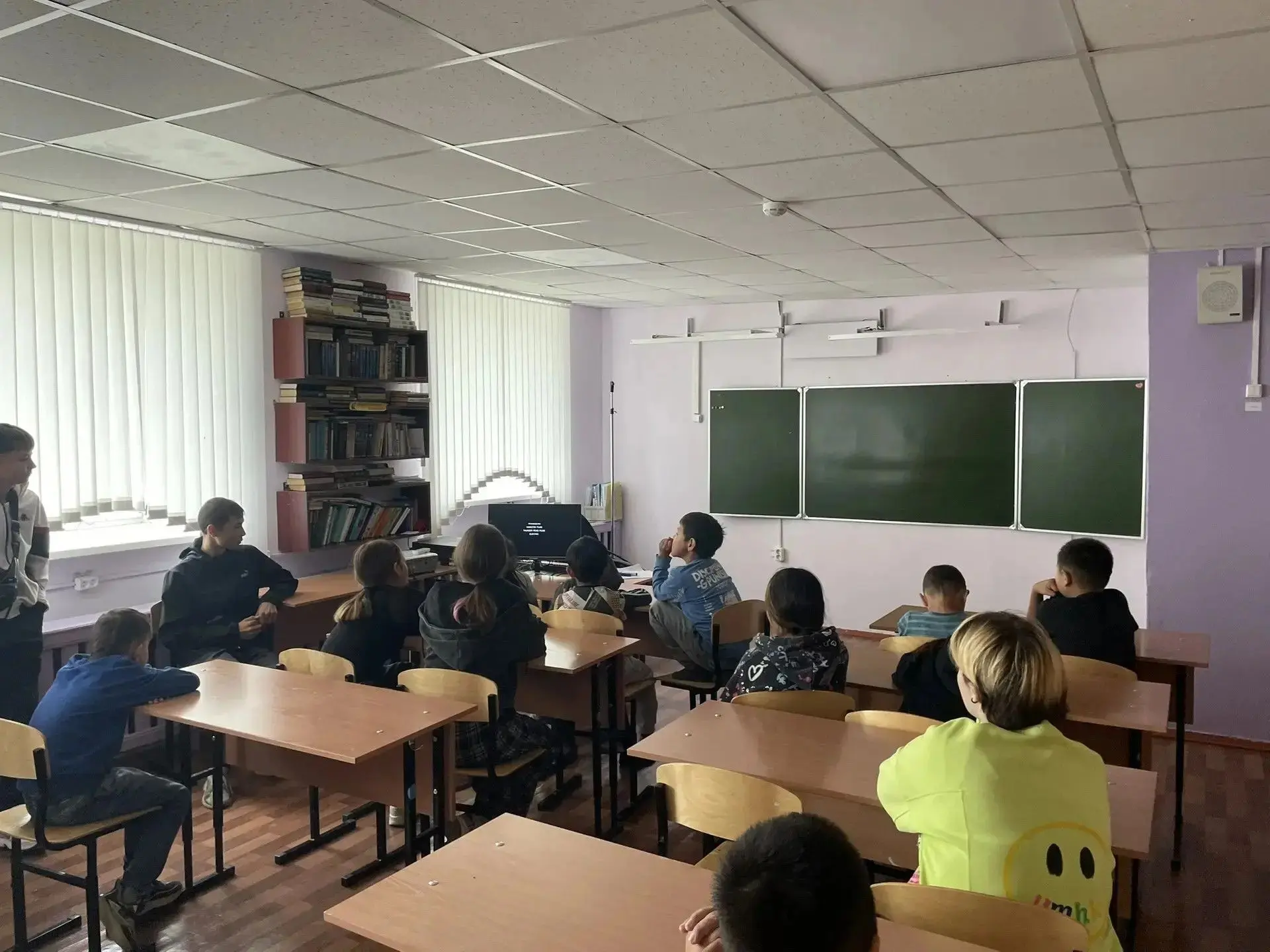 🔥 В нашем летнем оздоровительном лагере в МБОУ "Школа-интернат  с. Кепервеем" прошёл  ...