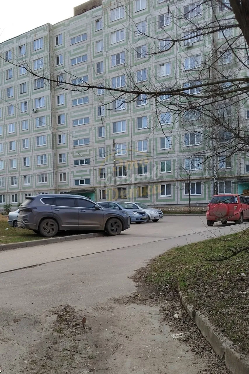 ⚡️ Прошу обратить внимание сотрудников ДПС  На данного "водятела" ул. Космонавтов 2/4, нарушивший пр