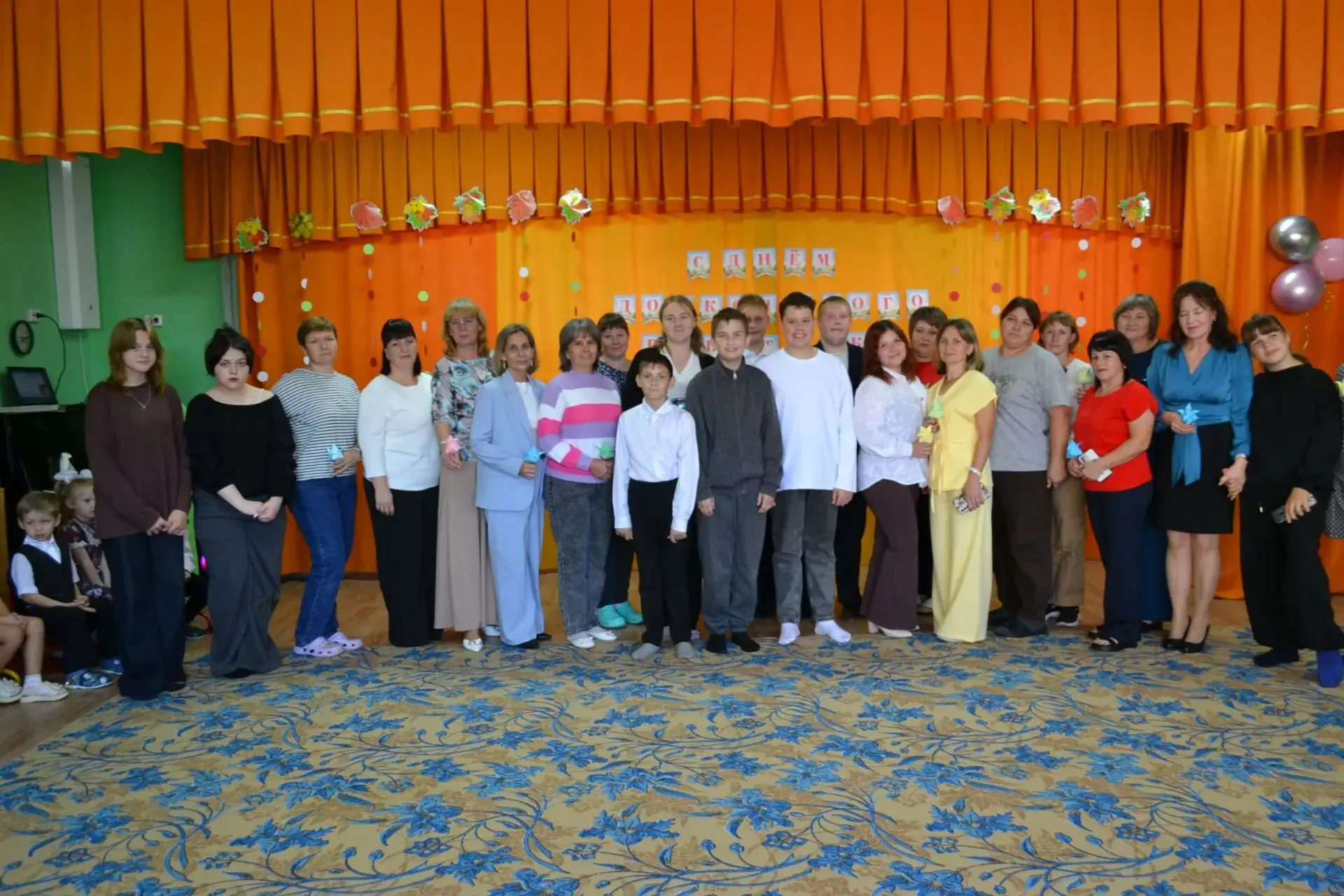🎉 Тёплые поздравления от волонтёров! 🎉
