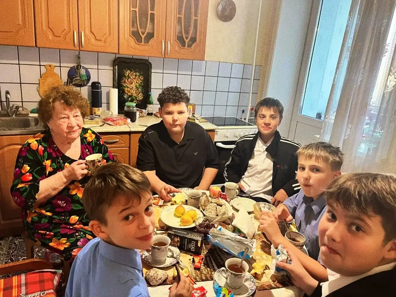 🫂 Школьники навестили ветеранов педагогического труда
