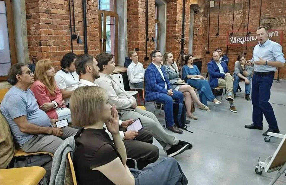ДПО для регионального внутрипола по социальной архитектуре запустят в Академии

Участники второго со