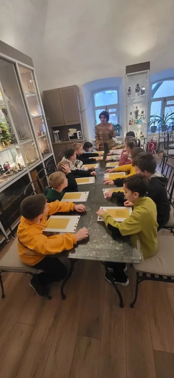 🌃 Какая она — ночная Москва?  А вот ученики 2 «Б» класса знают ответ! Ребята вместе с классным руков
