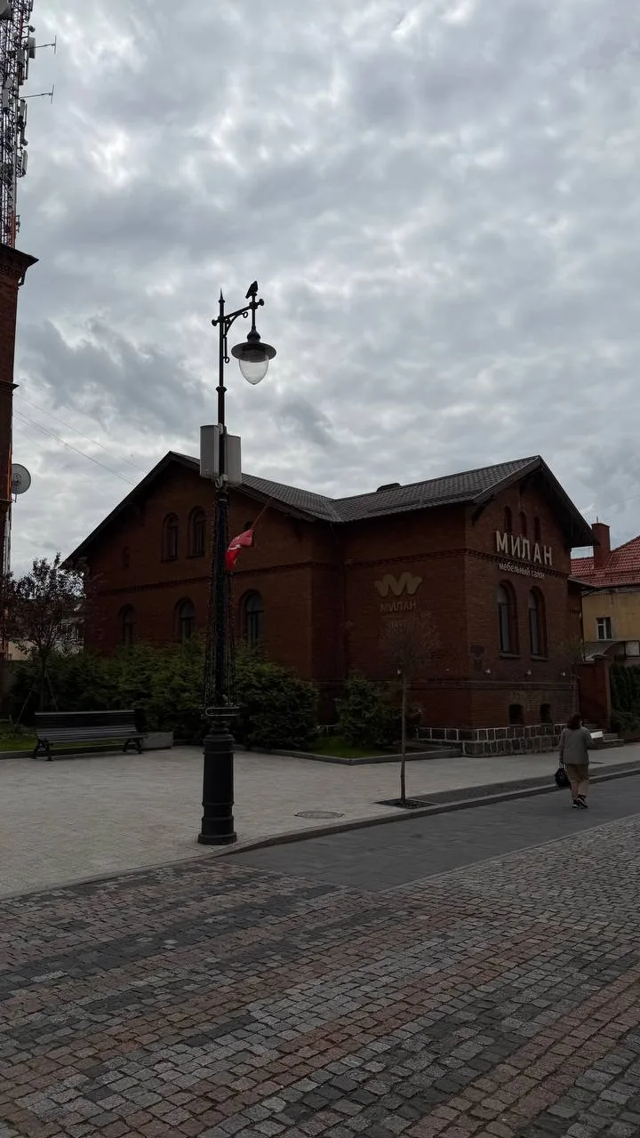 Иногда путешествие приводит в место, которое словно существует сразу в нескольких эпоха...