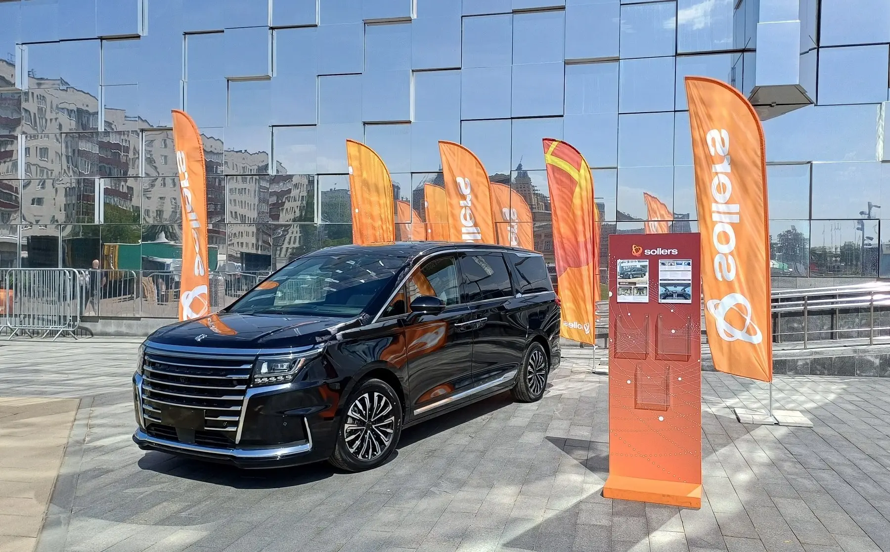 🚐 Минивэн Sollers SP7 получил люкс-версию  Модель Sollers SP7 обзавелась четырёхместной версией для 