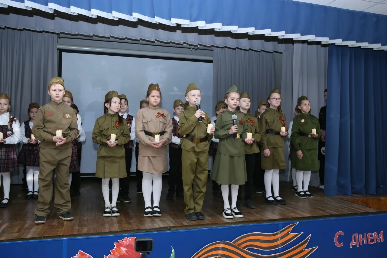 🎶 «А музы не молчали» — память, звучащая в голосах  В нашем лицее прошёл традиционный фестиваль хоро