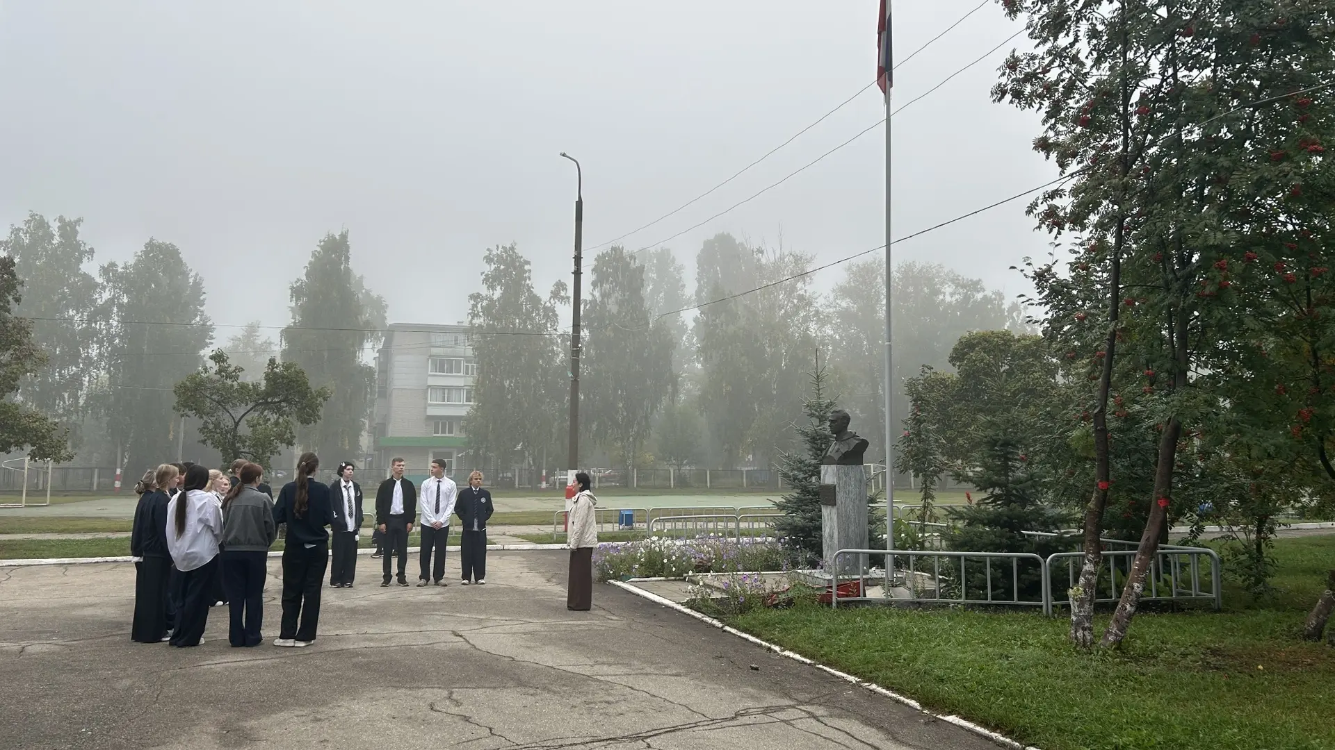 🇷🇺 Разговоры о важном: память о подвиге и созидательный труд
