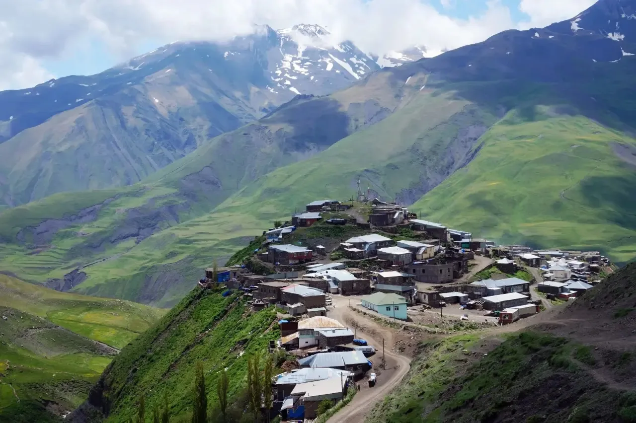 🏔️В год 30-летнего юбилея Госкорпорации по ОрВД сотрудники филиала «Аэронавигация Урала» – главный 