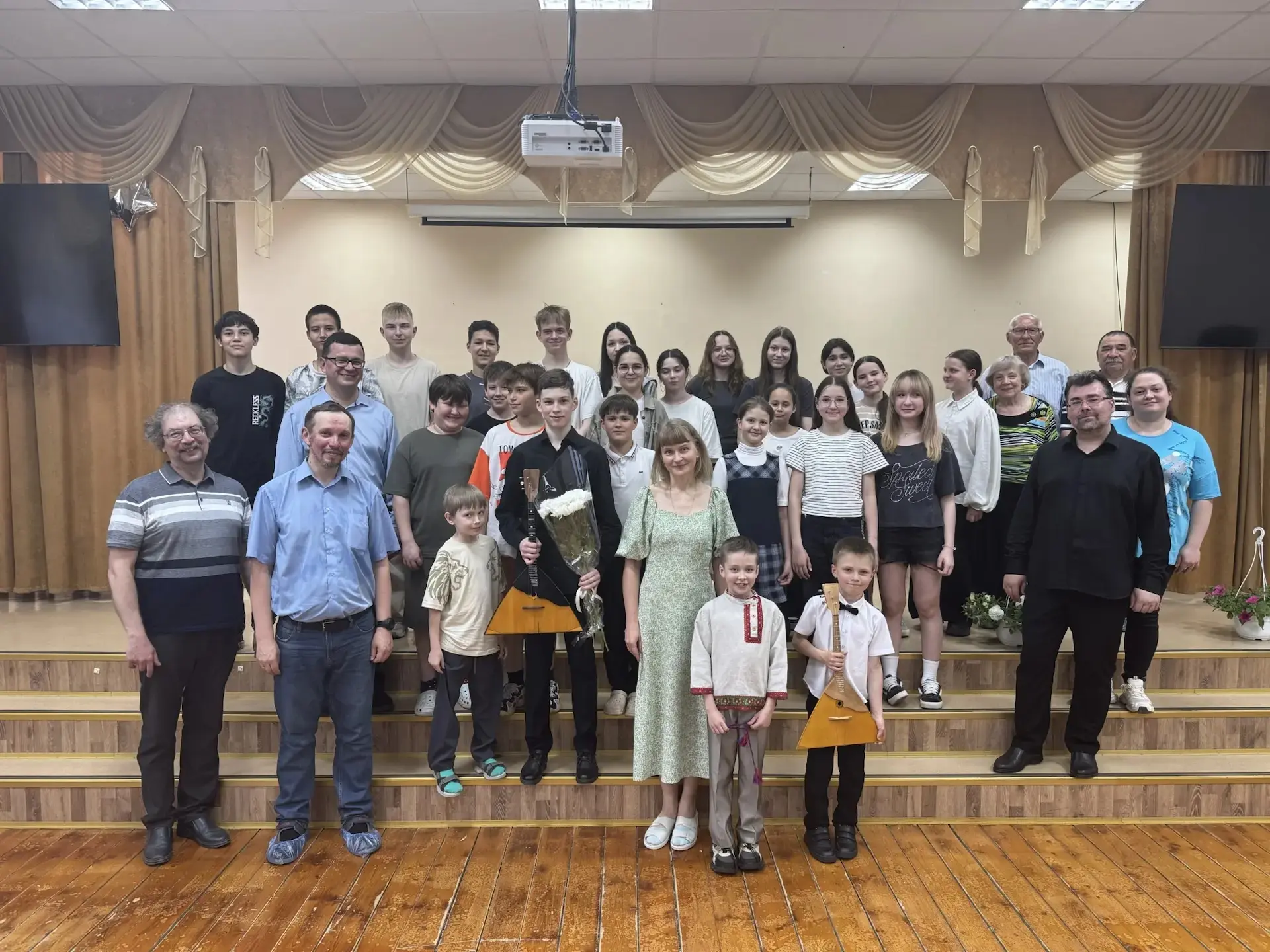 19 мая в актовом зале СОШ №144 состоялся сольный концерт Стипендиата Мэра г. Казани, Ст...