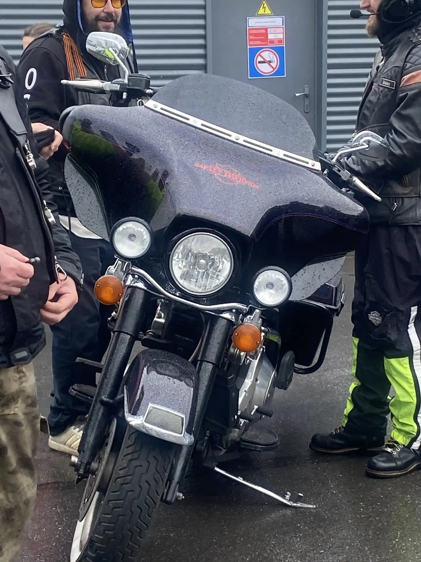 Патриотический выезд с байкерами 🏍 🚩"Дети-герои Великой Отечественной войны".  23 мая ученики, родит