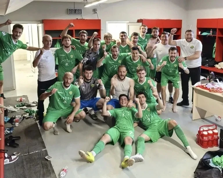 ⚽ Майкопская "Дружба" обыграла в гостевом матче лидера первенства Второй лиги Б - донецкий "Шахтер".
