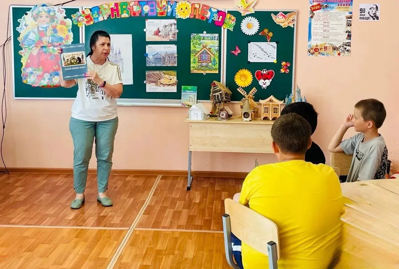 ☀️ В лагере «Солнышко» (2‑е отделение) день пролетел как одно мгновение — столько всего успели! 🤩
Р