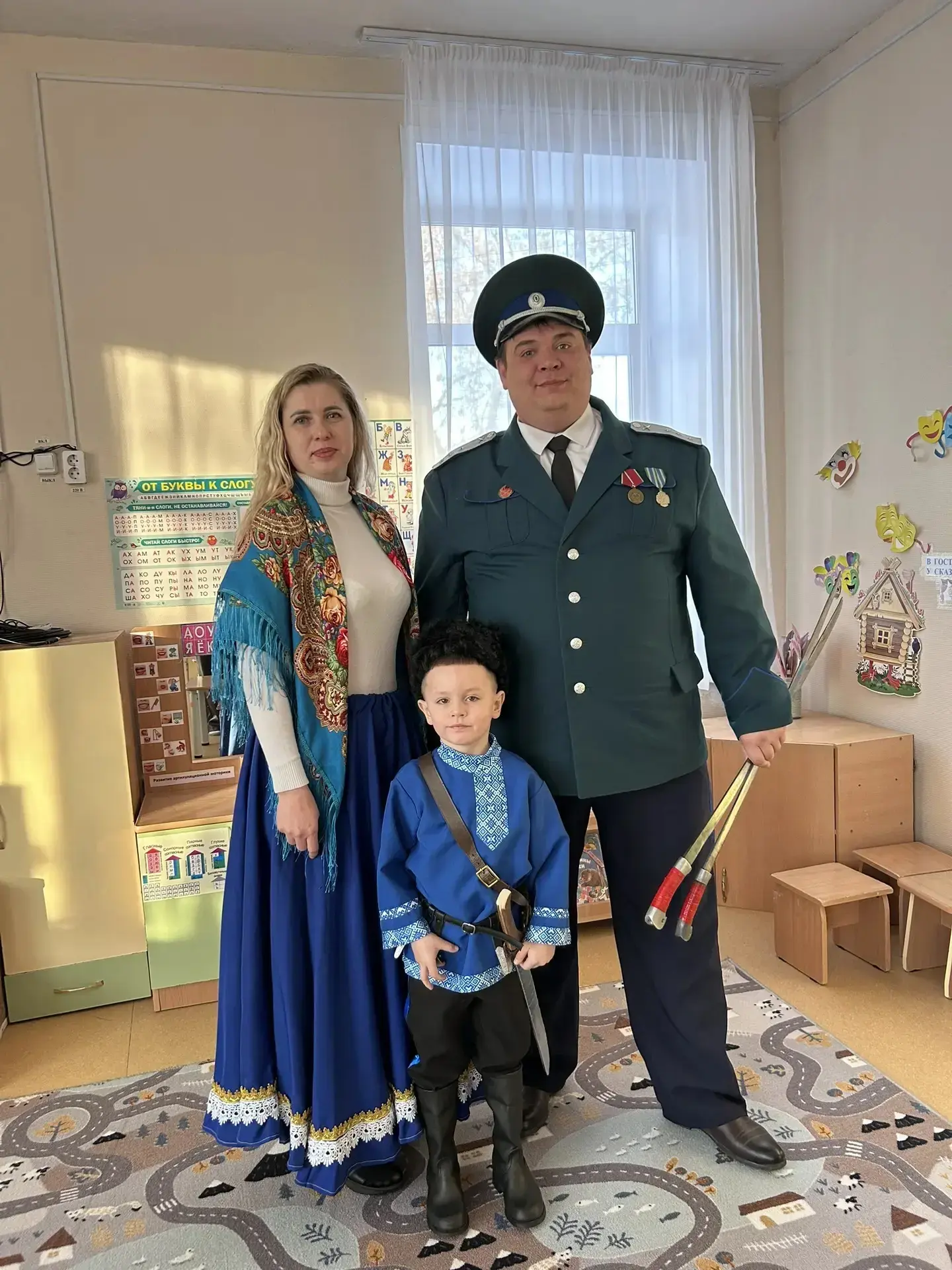 🇷🇺18 февраля в МАДОУ детский сад № 9 состоялся ежегодный конкурс «Мой папа, дедушка в...