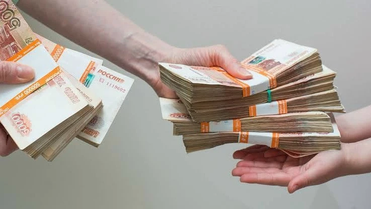 Средняя зарплата в России превысила 200 тысяч рублей — но пока только в двух регионах.

В марте 2026