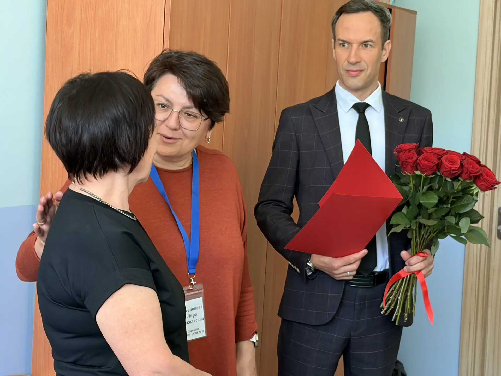 С юбилеем, Марина Викторовна! Спасибо за преданность профессии и любовь к детям💐

Депутат Городской