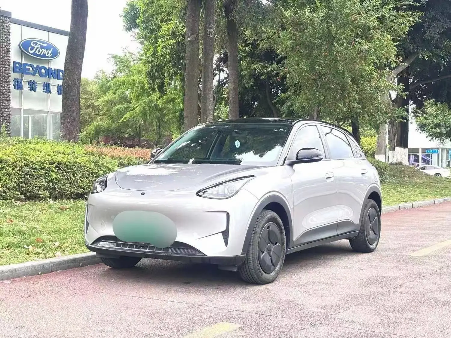 Geely Geome Xingyuan

Выпуск: 2024
Электричка, запас хода 410 км. 
привод 2wd
родной окрас
пробег 19