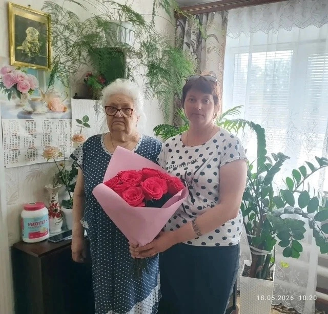С юбилейным днем рождения поздавляем получателя социальных услуг Юракову Лидию Фероровн...