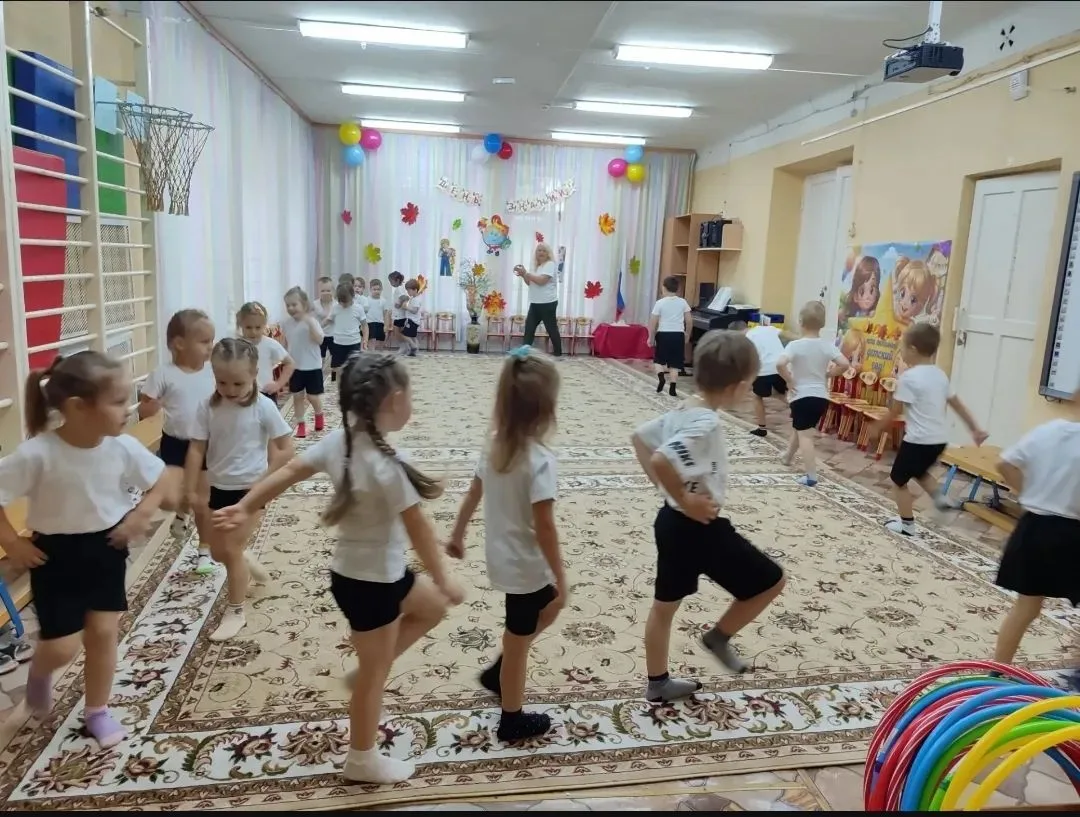 3 сентября в группе "Божьи коровки" прошёл физкультурный досуг "В  гости к ежику Сене"....