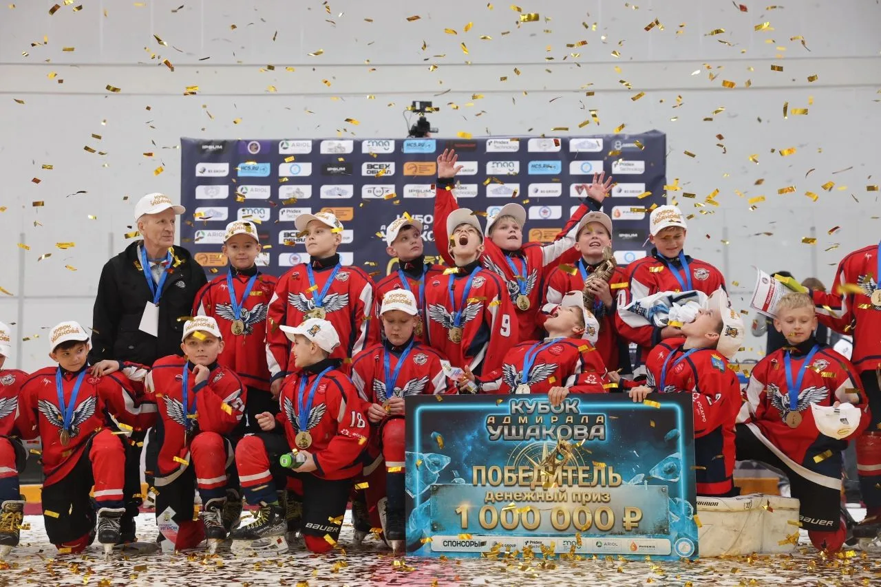 🏒 Вчера в Москве, на Малой арене ЦСКА, завершился турнир на Кубок адмирала Ушакова среди хоккеистов