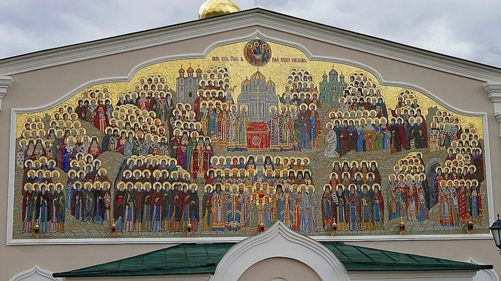 Дорогие мои, сердечно поздравляю вас с днём всех святых, в земле Русской просиявших🤍

У нас со вчер