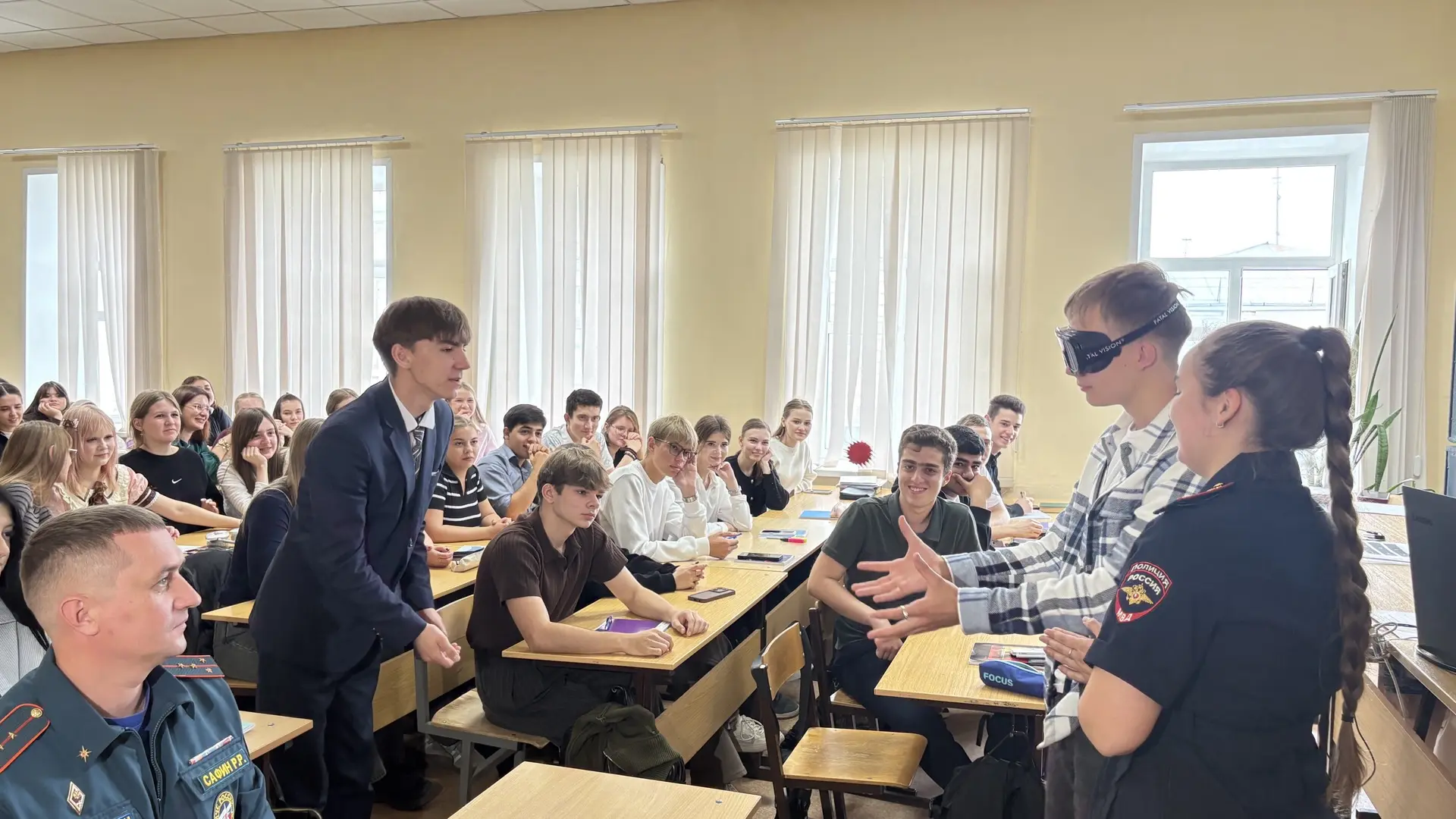 🚔✅ Сотрудники Госавтоинспекции организовали «Краш-курс» для студентов Ульяновского гос...
