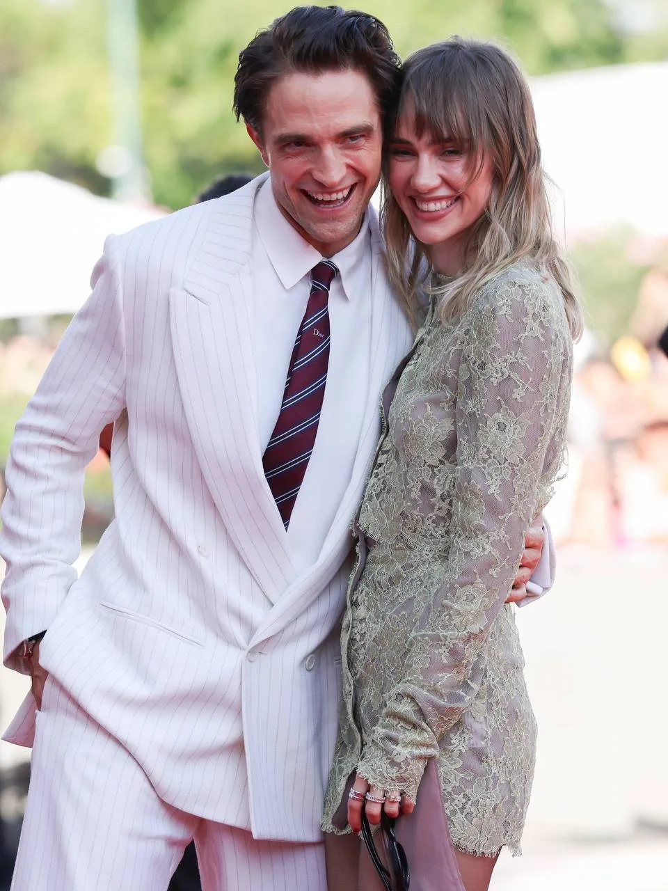 Couple goals! Рассматриваем образы невероятного Роберта Паттинсона в Dior SS 2027 и его...