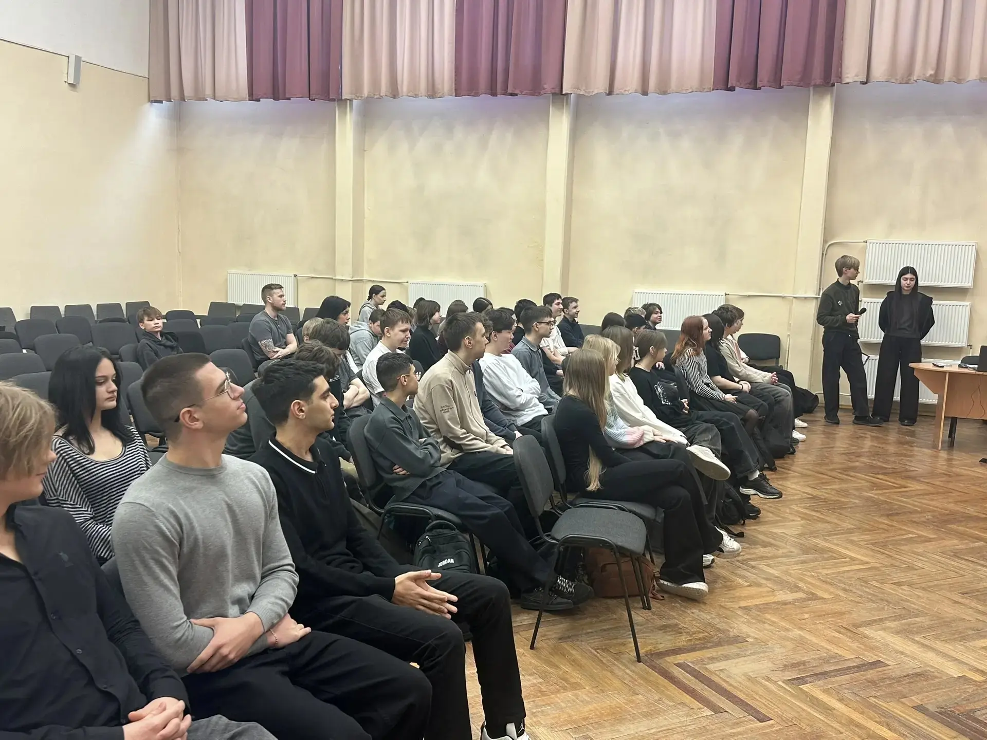 🇷🇺 12 лет вместе: Крым в родной гавани  18 марта мы отмечаем важную дату — 12-ю годовщину воссоедине