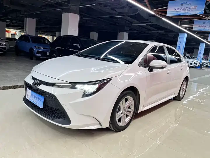 Японский надежный седан! Toyota Levin — экономичность, надежность и богатая комплектация.