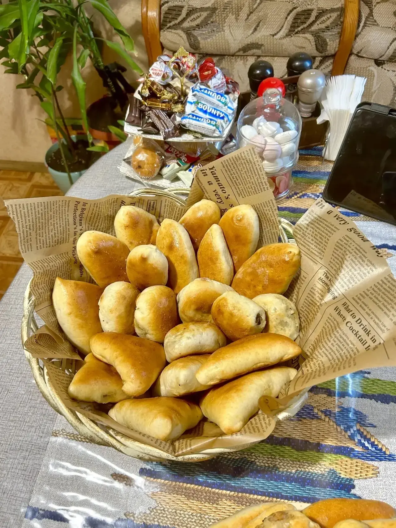 Рубрика «Наши учителя»  ✨ Продолжаем знакомство с нашими советниками директора по воспитанию.  👩‍🏫 С