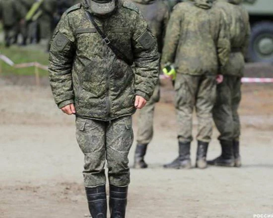 👤🪖 Жительницу Приморья отправили в колонию за обман участников СВО на миллионы рублей

Суд в Хабар