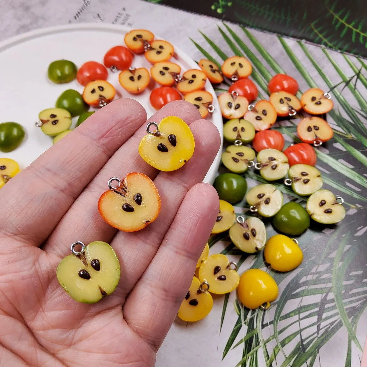 Сочные половинки яблочек 🍎🍏😋
