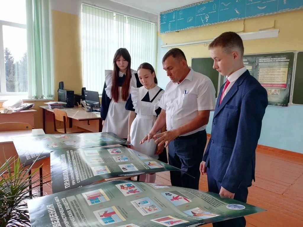 3 сентября отмечается в России День солидарности в борьбе с терроризмом. В нашей школе ...