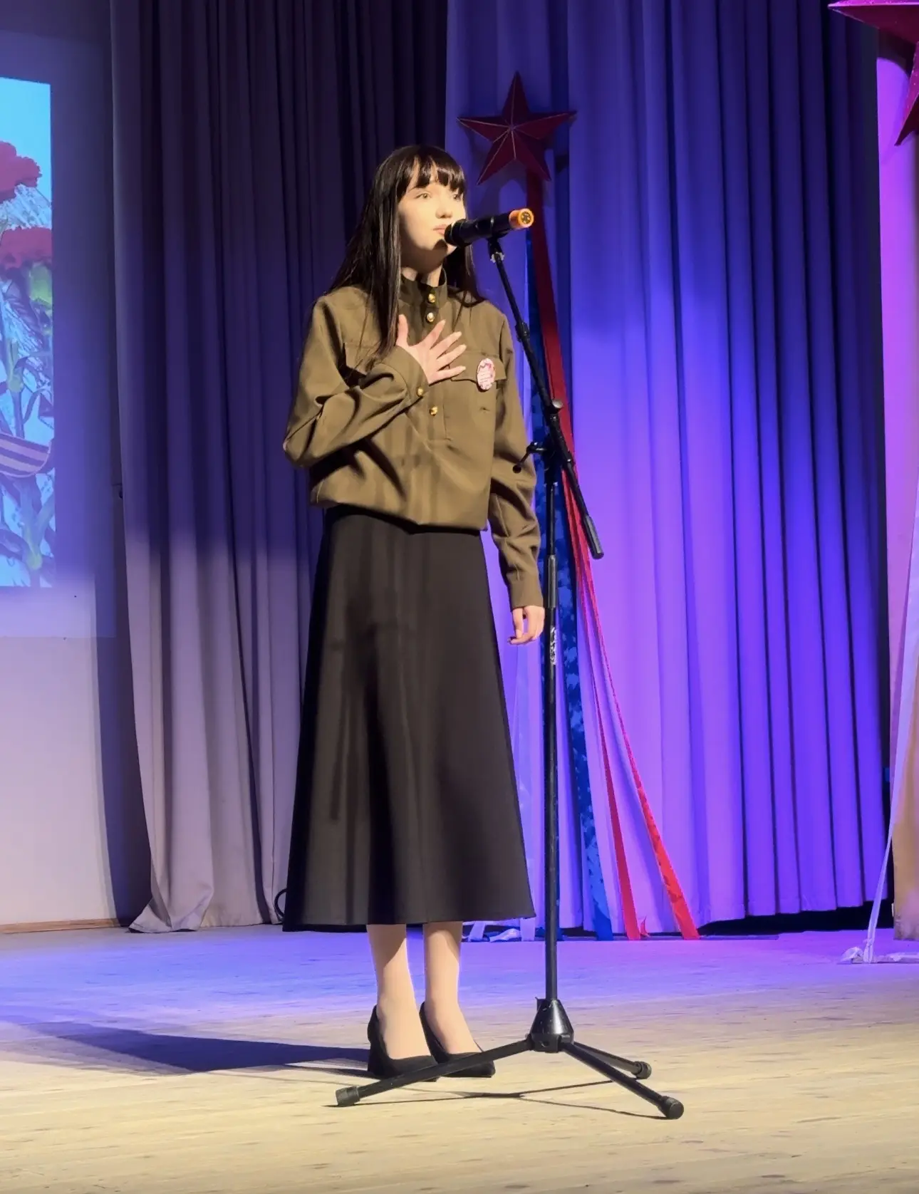 🎤 Прошёл первый финальный этап конкурса чтецов «Никто не забыт, ничто не забыто»

Сегодня в КДЦ «Кр