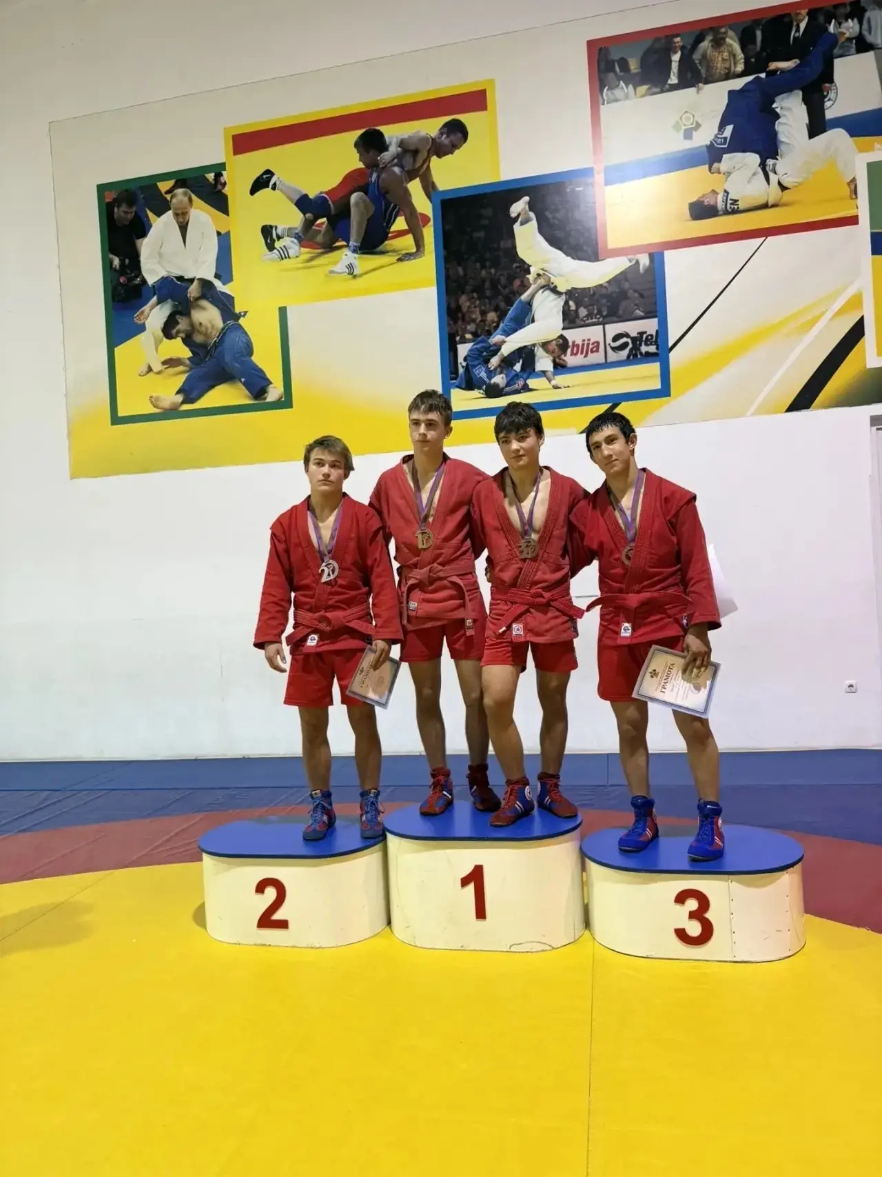 🥋🏆 Керченские самбисты завоевали четыре медали на первенстве Краснодарского края