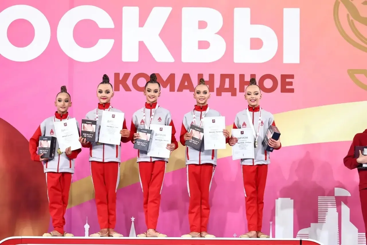 🤸 Золото в командном первенстве Москвы по художественной гимнастике  🏆 В Центре гимнастики Ирины Вин
